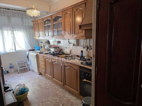 Apartamento t2 com elevador