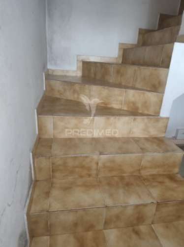 Quarteira -loja destinada a comércio e serviços