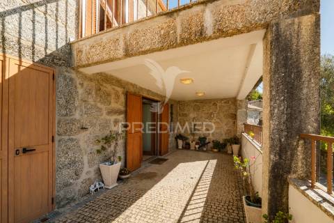 Moradia individual t3 valdosende - gerês