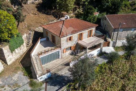 Moradia individual t3 valdosende - gerês