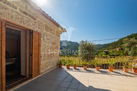 Moradia individual t3 valdosende - gerês