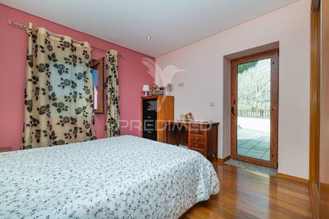 Moradia individual t3 valdosende - gerês