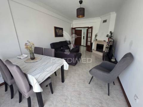 Apartamento t2 com elevador - 4 andar