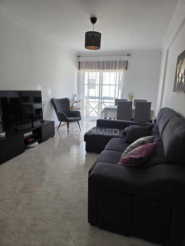 Apartamento t2 com elevador - 4 andar