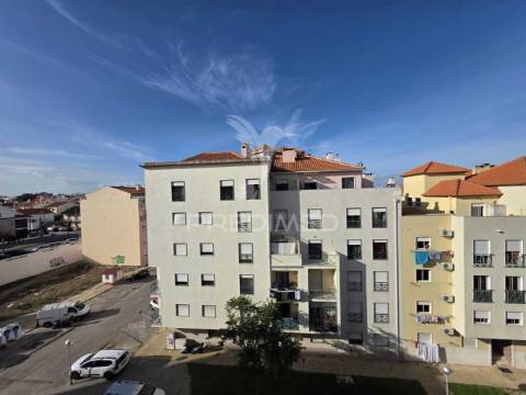 Apartamento t2 com elevador - 4 andar