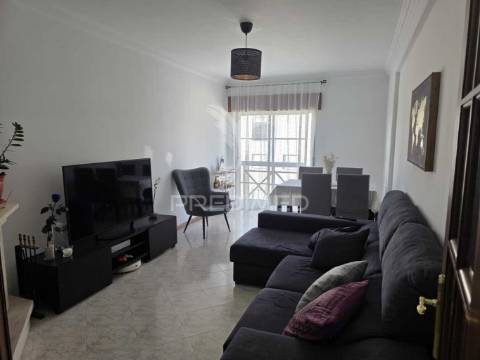 Apartamento t2 com elevador - 4 andar