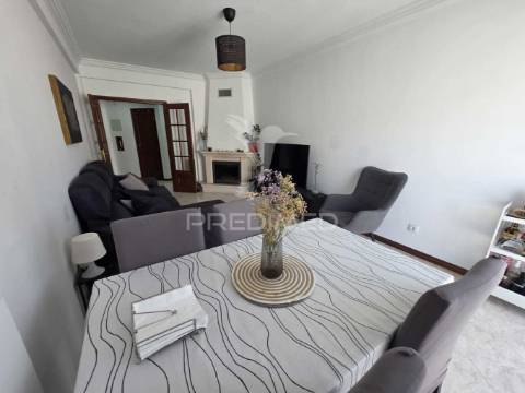 Apartamento t2 com elevador - 4 andar