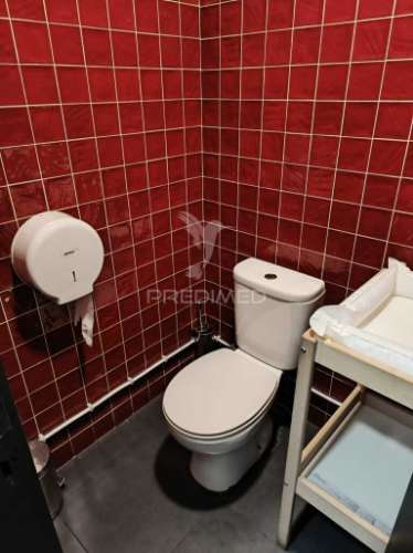 Trespasse de café- restaurante o barretu’s no centro da cidade