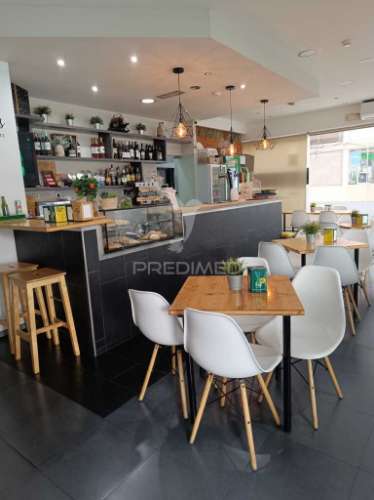 Trespasse de café- restaurante o barretu’s no centro da cidade