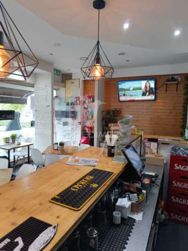 Trespasse de café- restaurante o barretu’s no centro da cidade