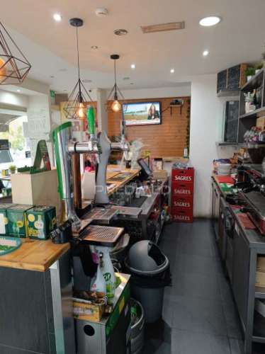 Trespasse de café- restaurante o barretu’s no centro da cidade