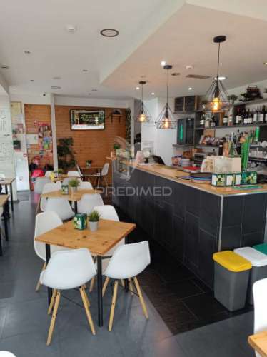 Trespasse de café- restaurante o barretu’s no centro da cidade