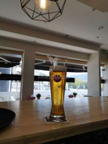 Trespasse de café- restaurante o barretu’s no centro da cidade