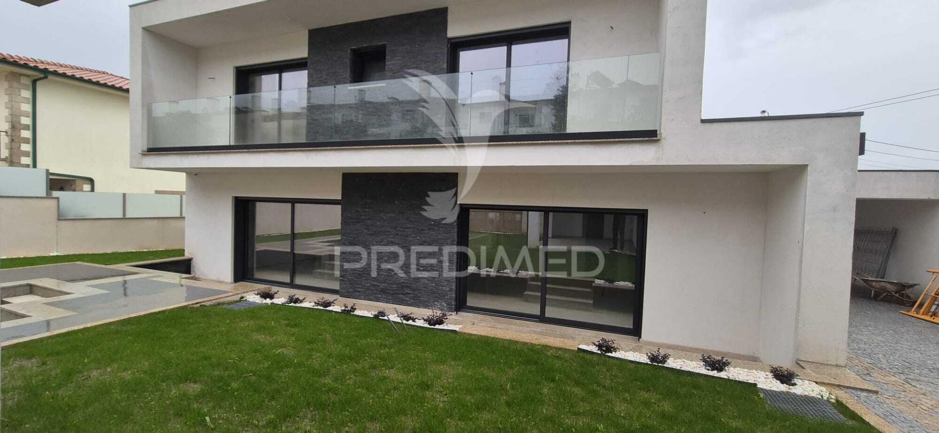 Moradia t4 - ferreiros