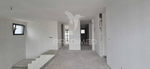 Moradia t4 - ferreiros