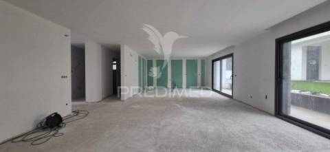 Moradia t4 - ferreiros