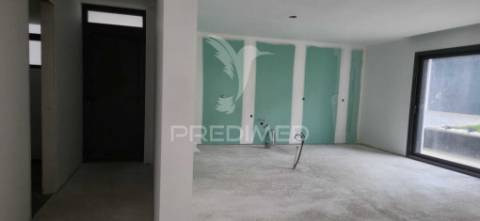 Moradia t4 - ferreiros