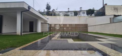 Moradia t4 - ferreiros