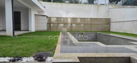 Moradia t4 - ferreiros