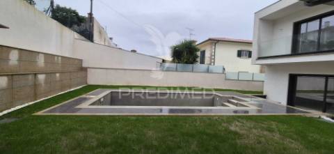 Moradia t4 - ferreiros