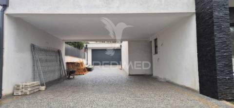 Moradia t4 - ferreiros