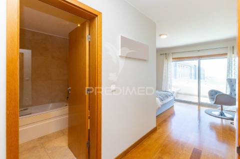 Apartamento t4 penthouse com leça palmeira