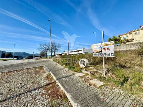 Moradia nova t3 de "gaveto" em ponte - guimarães