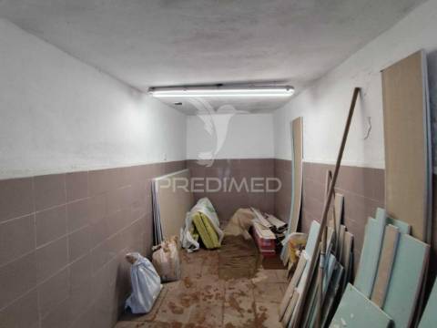 Apartamento t2 remodelado lavradio