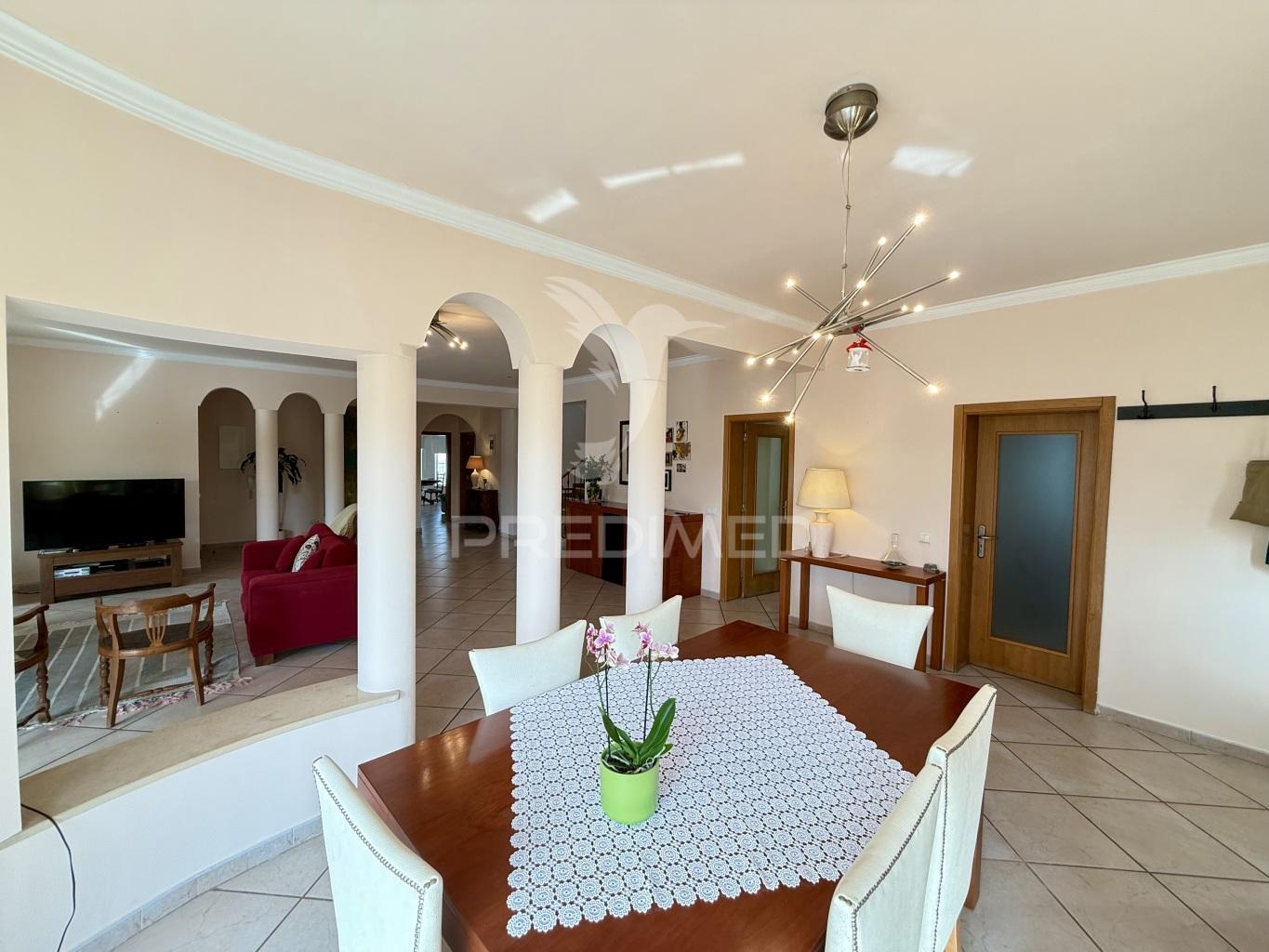 Charmosa moradia  em portimão