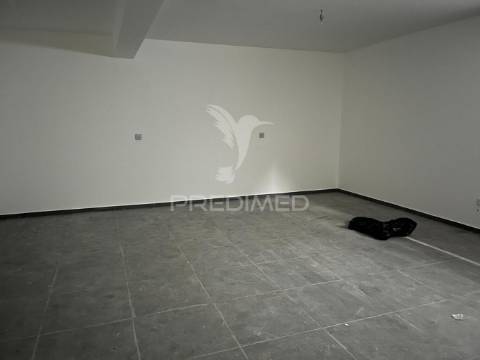 Moradia geminada t3 com vista panoramica para o funchal.