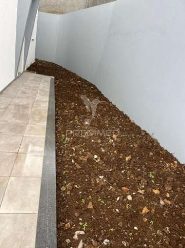 Moradia geminada t3 com vista panoramica para o funchal.