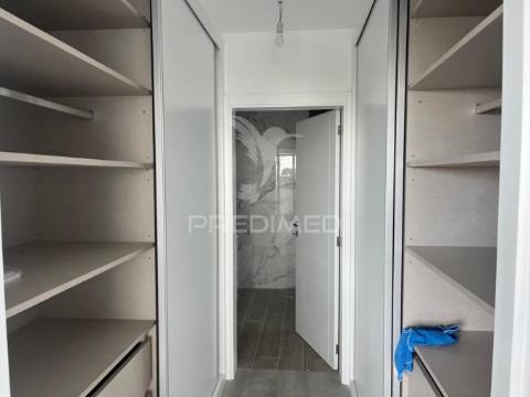 Moradia geminada t3 com vista panoramica para o funchal.