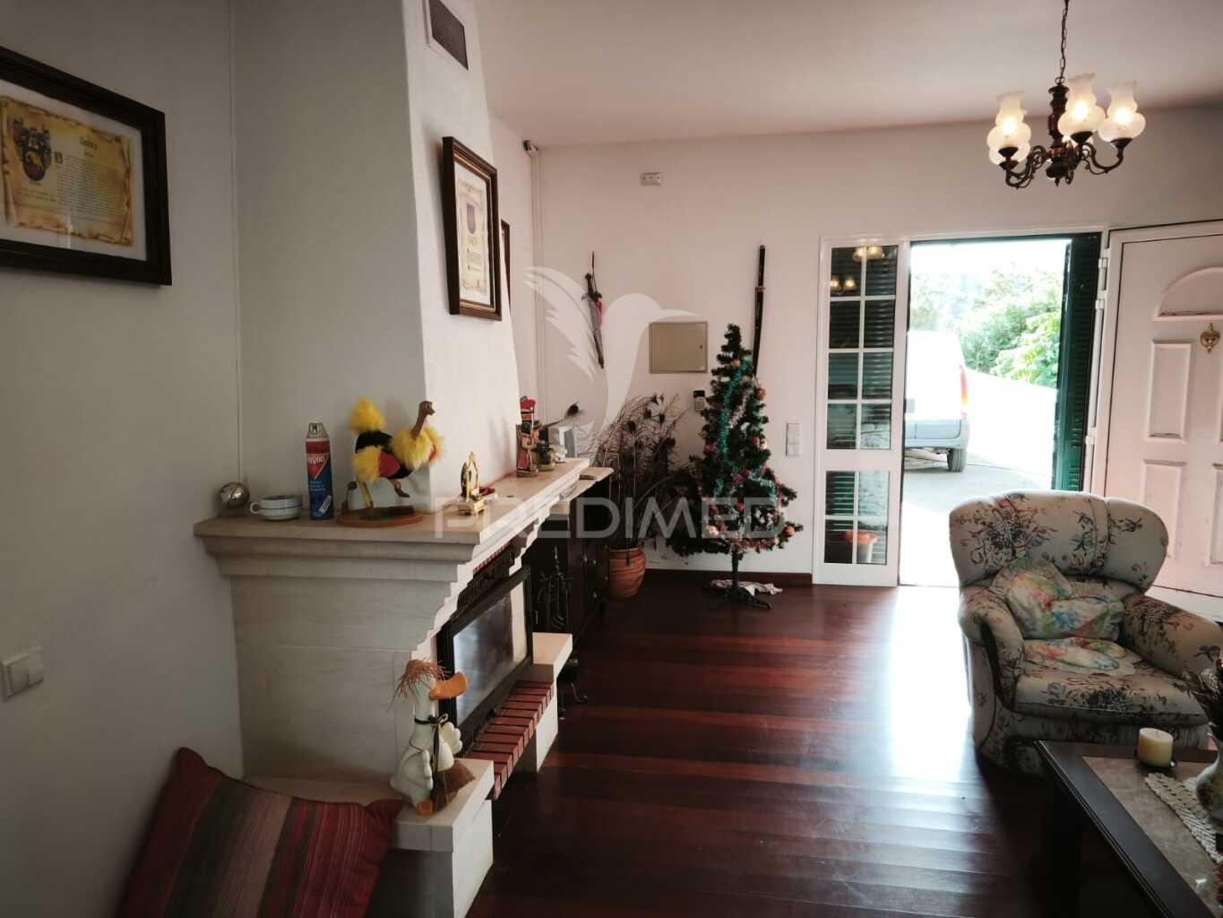 Vendo quinta na camacha com  (12.000 m2)