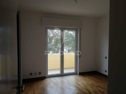 Apartamento t2 - parque das nações - arrendamento