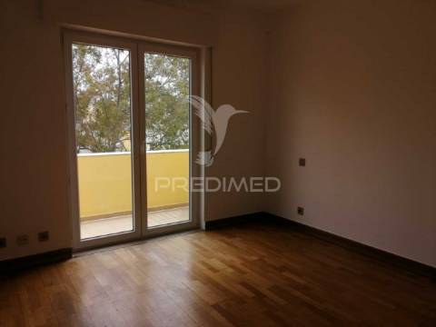 Apartamento t2 - parque das nações - arrendamento