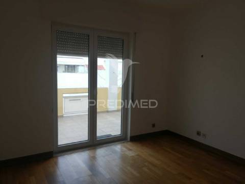 Apartamento t2 - parque das nações - arrendamento