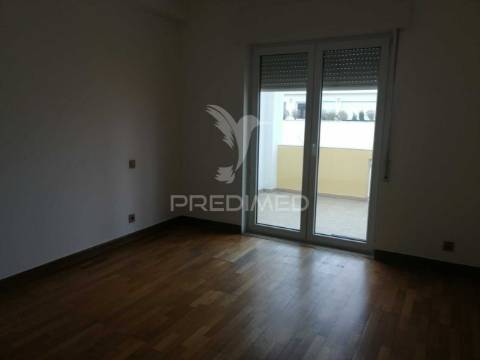 Apartamento t2 - parque das nações - arrendamento