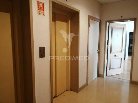 Apartamento t2 - parque das nações - arrendamento