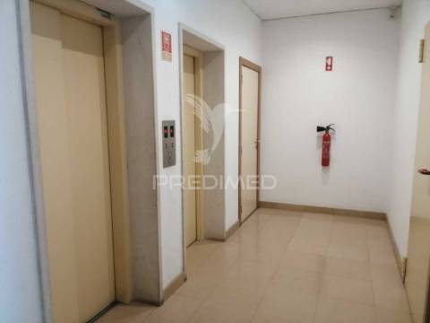 Apartamento t2 - parque das nações - arrendamento