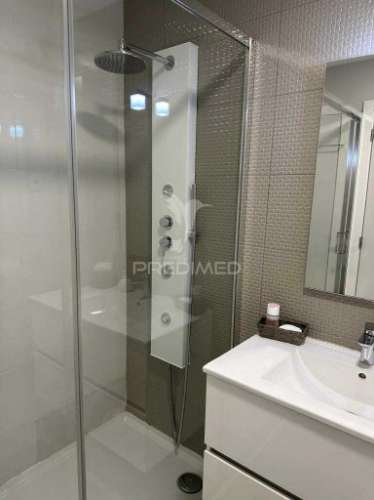 Apartamento t3 semi-novo , perto da rotunda do marquês no peso da régua