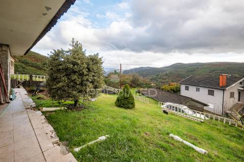 Moradia t3 em aboim da nóbrega, vila verde