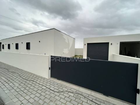 Moradia t3 em construção na gafanha da encarnação