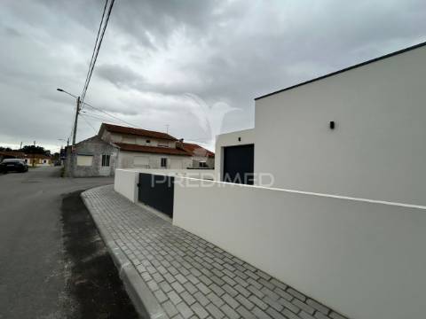 Moradia t3 em construção na gafanha da encarnação