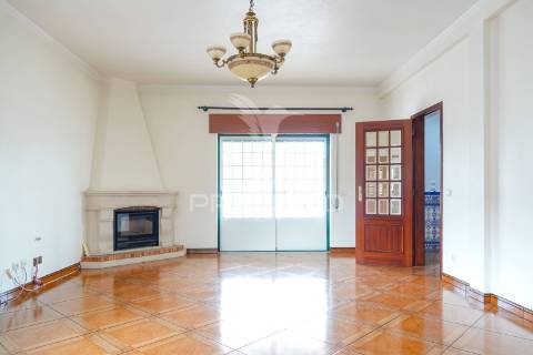 Moradia v3, montalvo - constância.