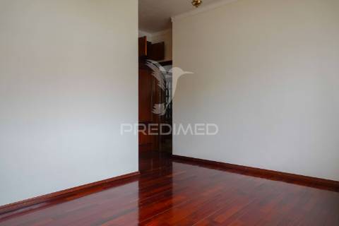 Moradia v3, montalvo - constância.