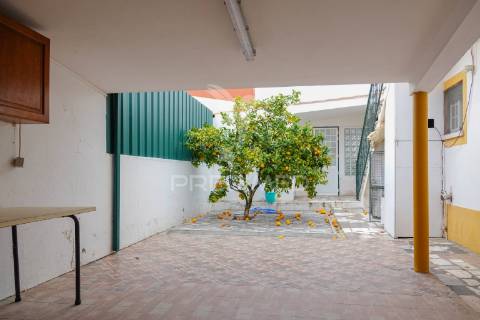 Moradia v3, montalvo - constância.