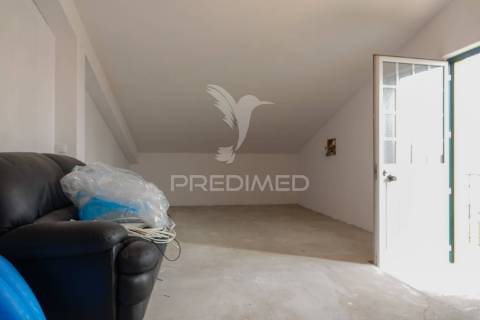 Moradia v3, montalvo - constância.