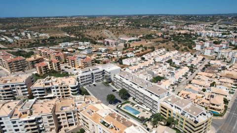 Apartamento t2 de luxo 133,60m2 - com piscina - em lagos