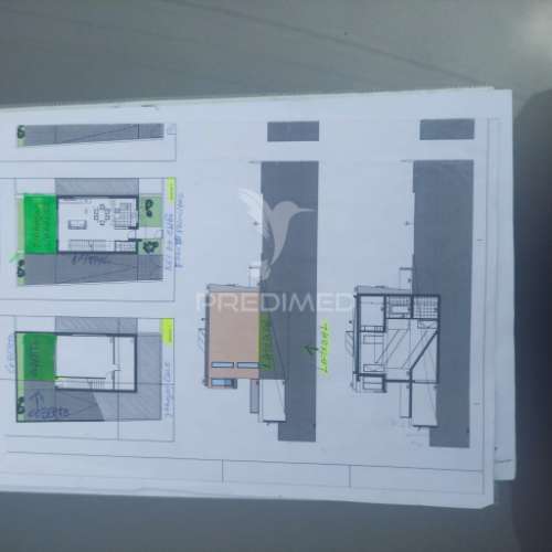 Moradia de tipologia t3 em canelas , vila nova de gaia