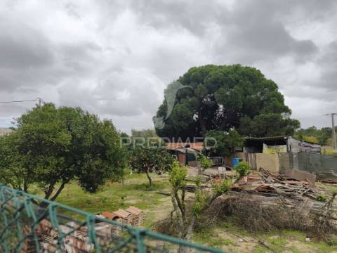 Terreno para construção de moradia